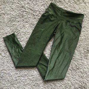 EUC Candida Maria Size M Green print leggings